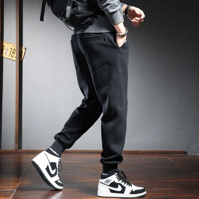 Black sweatpants men’s: Style and Comfort Combined插图4