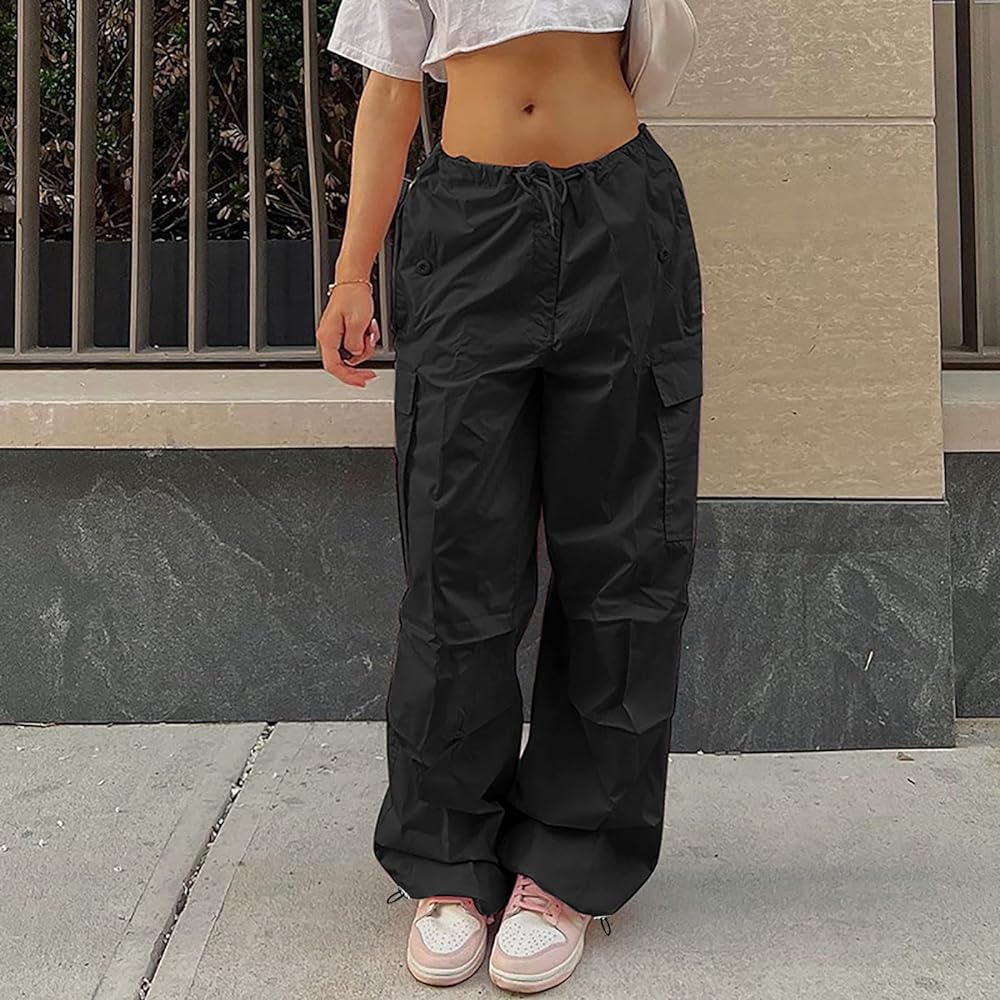 casual outfits with black cargo pants