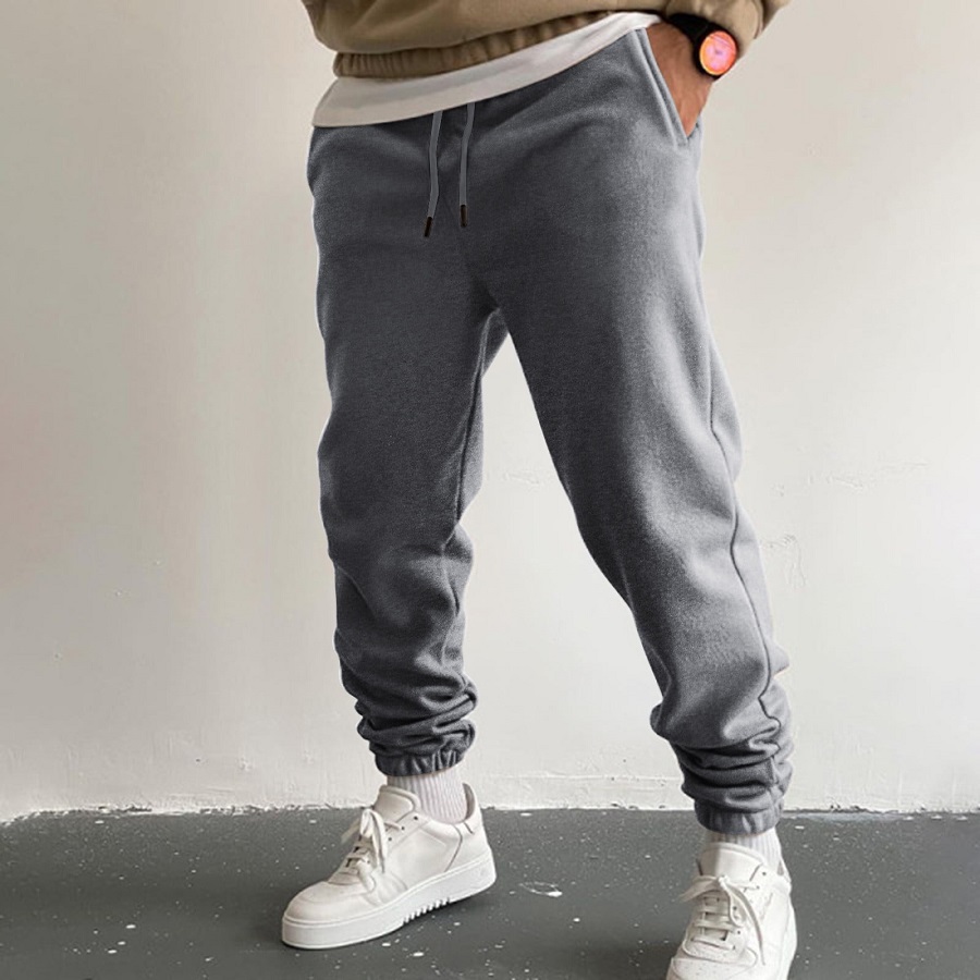 Outfits with grey sweatpants