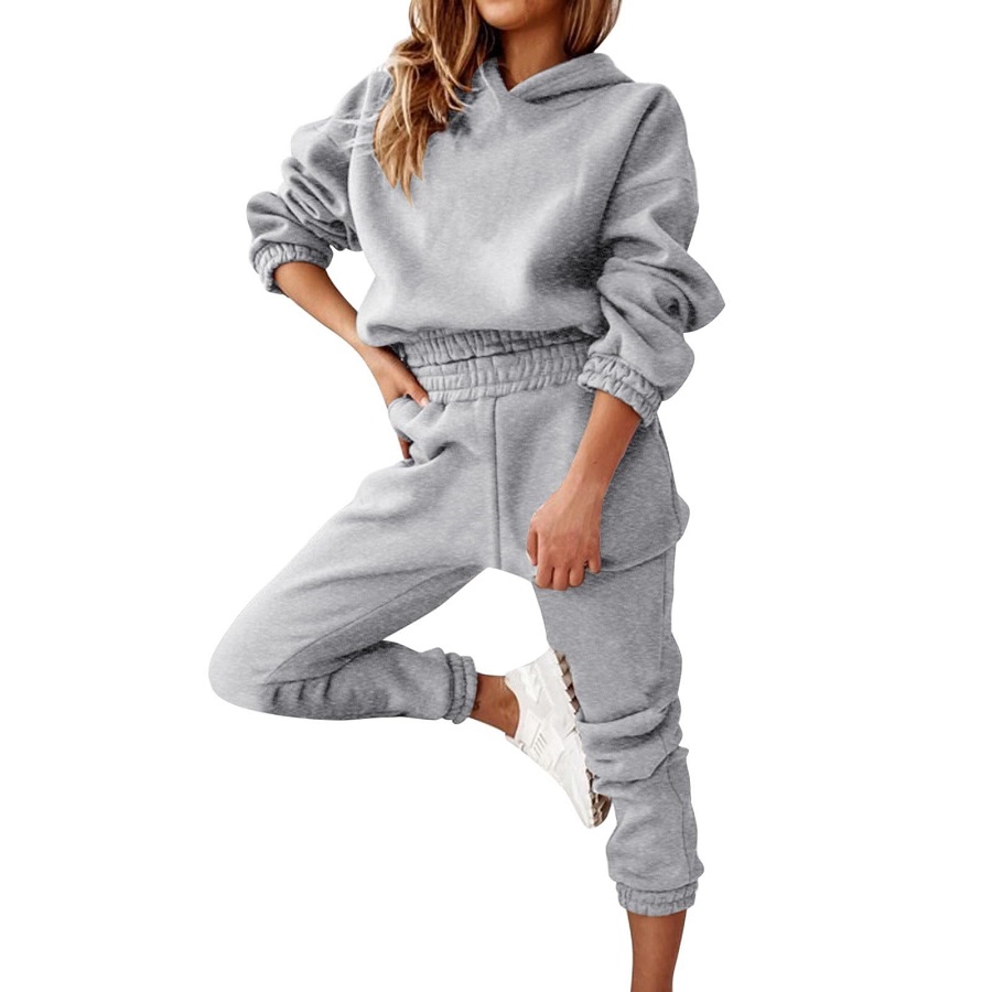 Outfits with grey sweatpants: Chic and Casual: