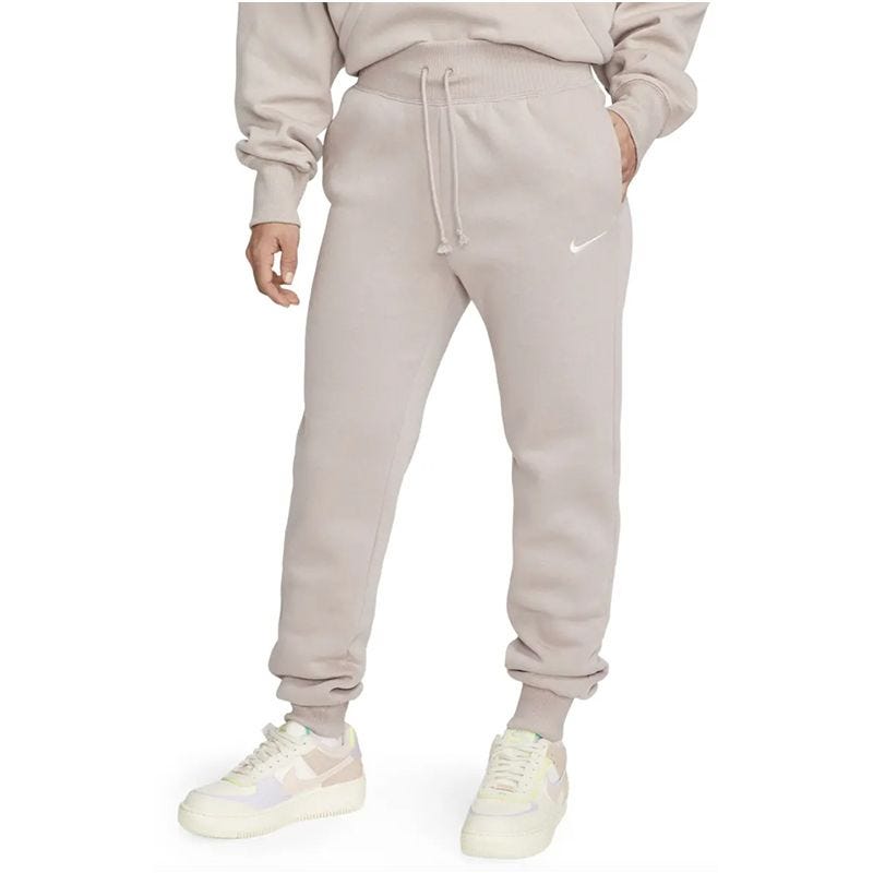 best-sweatpants-for-women-nike