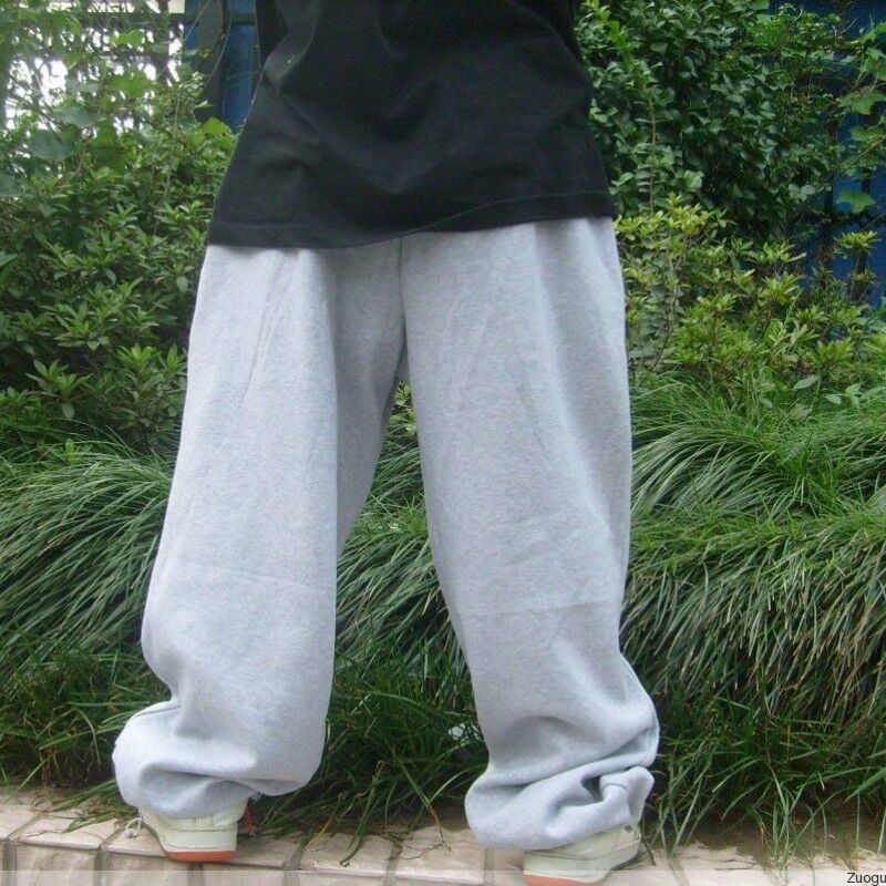 baggy sweatpants