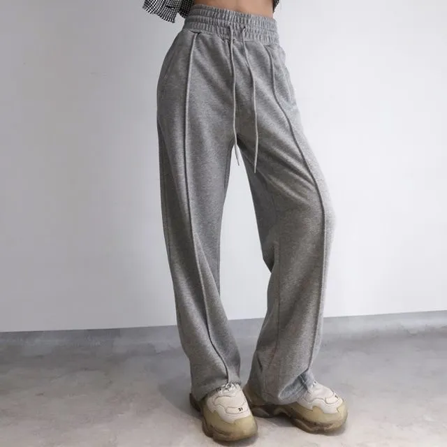 straight sweatpants