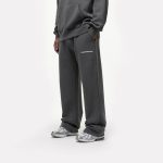 gray sweatpants