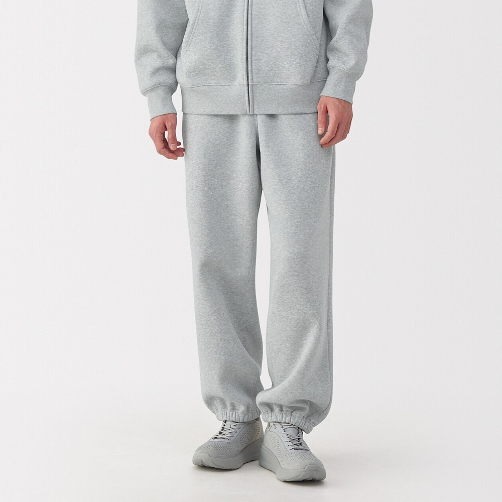 loose fit sweatpants