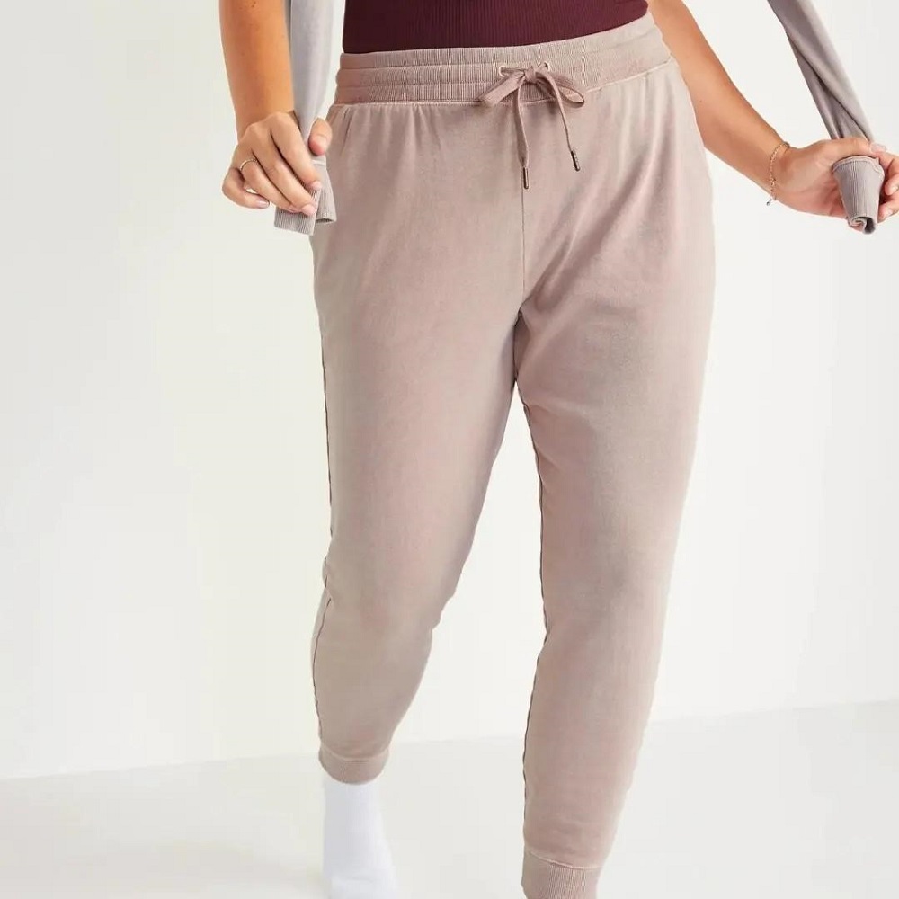 old navy women’s sweatpants