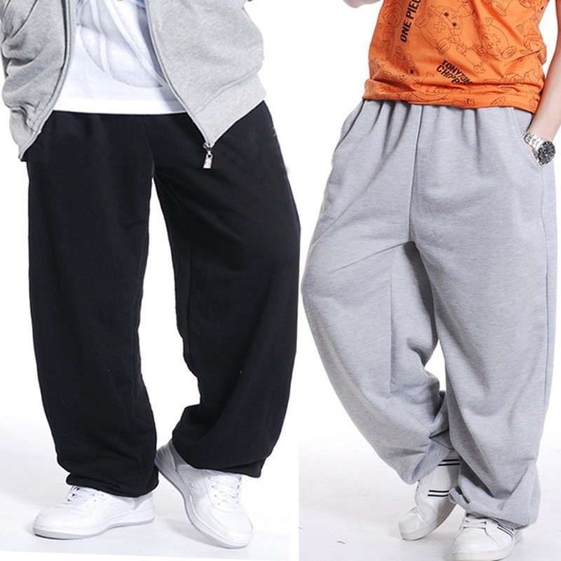 loose fit sweatpants