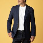 navy blazer with jeans
