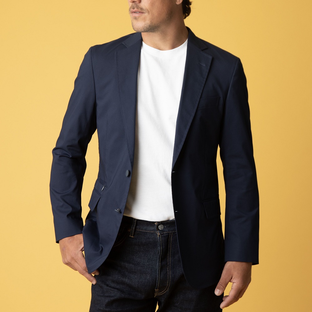 navy blazer with jeans