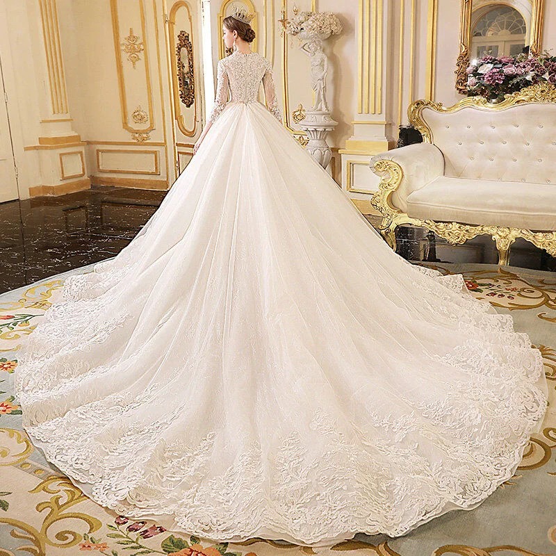 long sleeve lace wedding gown